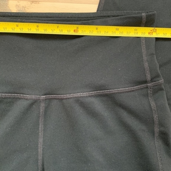 Athleta Women's 3/4 Leggings Size XS - Picture 4 of 9